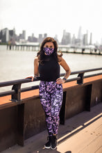Load image into Gallery viewer, Violet Printed Leggings