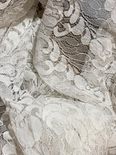 Load image into Gallery viewer, Bridal Face Mask